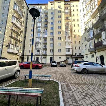 Незалежності вул., 146