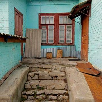 Продам будинок  квартиру з своїм власним двором в с.Центральне