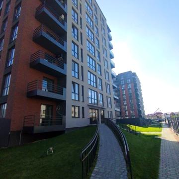Бориса Тлехаса вул., 7