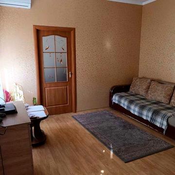 Частина будинку в центрі міста по вул. Старовільській