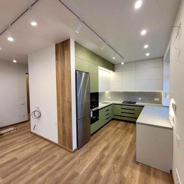 3х 95 кв, в центрі, вул. Патріотична.