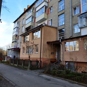 Здам 2 кімнатну квартиру під ключ надовго
