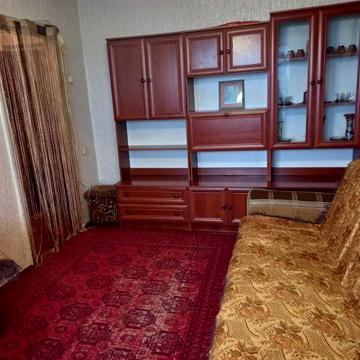 Шпалерний базар,Зодчих,газ