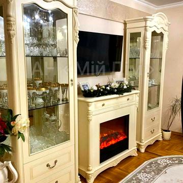 Володимирська вул., 2