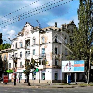 Продаж 3к "сталінки" в центрі міста на 96кварталі по пр.Гагарина
