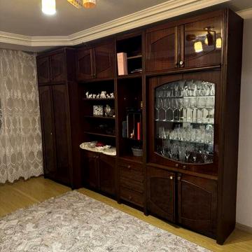 Продам гарну 3-ох кімнатну квартиру ЖК Нересницьке