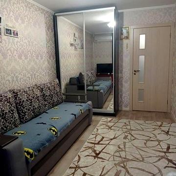Продам 2 кімнатну квартиру в центрі