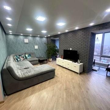 Продаж 4х кімнатної стильної сучасної квартири по вул. Харківська