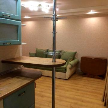 Квартира з ремонтом , м. Лісова 10 хв, вул.Мілютенка