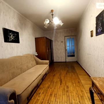 Продажа 3к квартира Космонавтів проспект