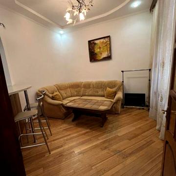 Продається 2 кімн. кв-ра в центрі м. Ужгород