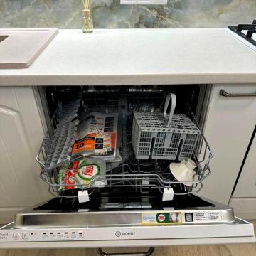 В аренду летит 2-комнатная квартира на Яворницкого, 100. Поймай её!