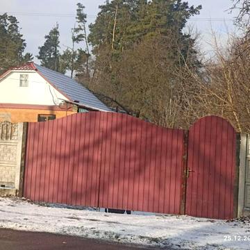 Продам будинок. Бровар