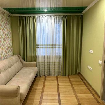 Бориса Тена вул., 102