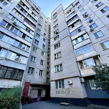 Продам 2-х кімн. квартиру від власника Лівобережний 3 р-он Каравана
