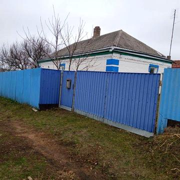 Продаю будинок в хорошому стані.