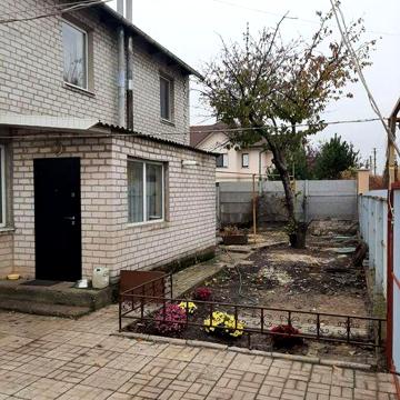 Продаж дому  на Бородинському
