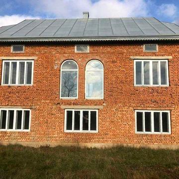 Продається будинок готовий до ремонту з земельною ділянкою