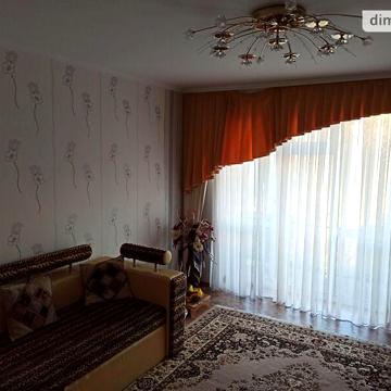 Продаж 3к Квартира вул. Зарічанська
