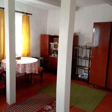 Продаж 3к Дім