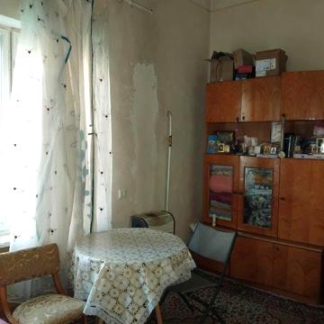 Продаємо двохкімнатну кімнатну квартиру Поляна Закарпатської