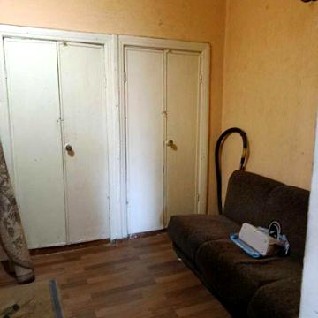 Продаж! 2-кімнатна "сталінка" на Червонй