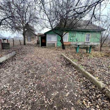 Будинок в 40км від Чернігова. Всі  комунікації. Баня. Село Олишівка.