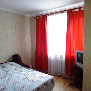 Квартира рядом метро Позняки низкий этаж