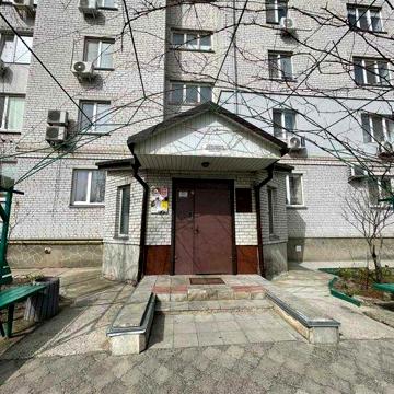 Трикімнатна дворівнева квартира в центрі Немішаєве! Сертифікат - ТАК!