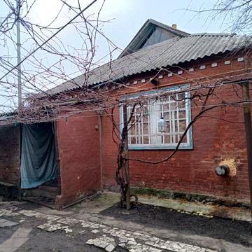 Продам добротний будинок з виходом до ріки