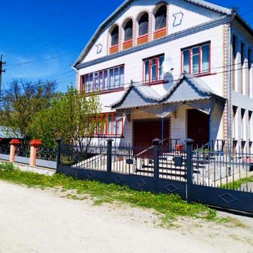 Продам добротний будинок з всім наповненням