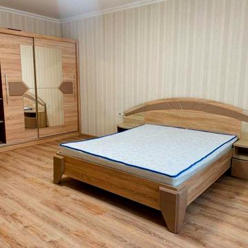 Однокімнатна квартира на довгострокову оренду