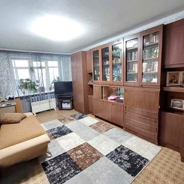 Продається 3-кімнатна квартира (чешка) на вул. Білоруська