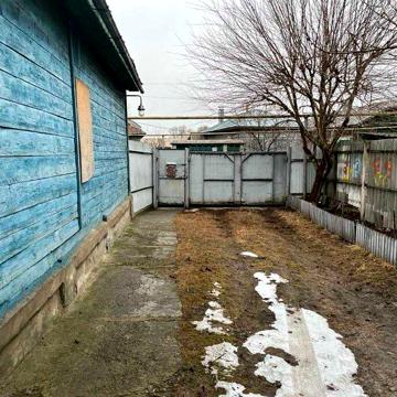 Будинок в Локотському мікрорайоні