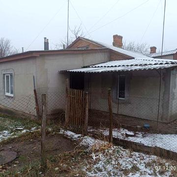 Продам дом м.Берестин , район ЖД
