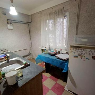 Продам 3 ком. ул. Алтайская дом 8