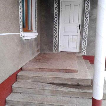 Продається будинок в с. Переспа, в хорошому стані, велика територія.