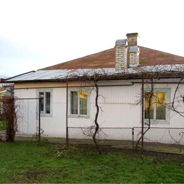 Продаж будинку можливо на розтерм, по перерахунку.