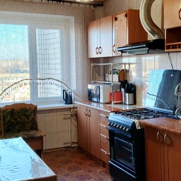 Космонавтів просп., 59