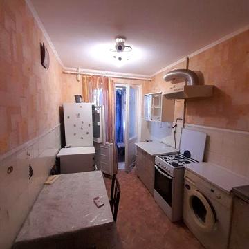 Здам  трикімнатну квартиру в лісах Київська.