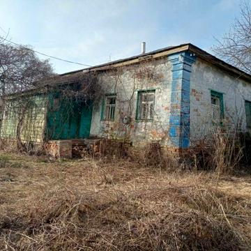 Будинок під дачу гарне місце.