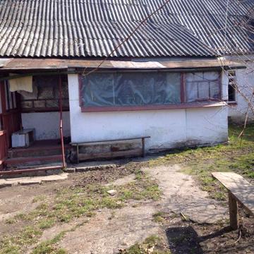 Продается дом и 10 соток земли в Шепетовке