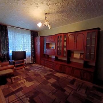 Вечірній бульв., 18