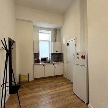 Здам дворівневу квартиру-студію. Ст.м. Захисників України