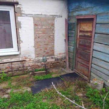 Продам квартиру барачного типу  4500 у.о.