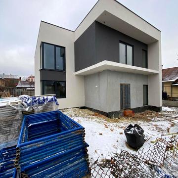 Арктична вул., 9