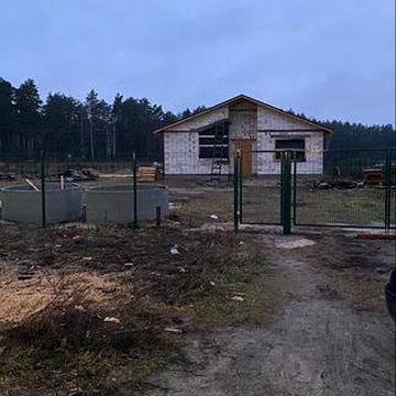 Продажа будинку(Недобудова) БРЕЧ Центральна вулиця.