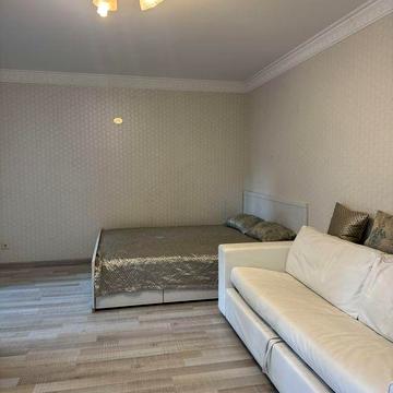 Продаж 1 кімнатноі вул Рибальська 8 метро Печерська