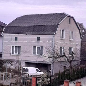 Продаж будинку, Пустомити