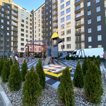 Кобилянської вул., 31